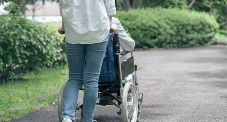 [간병인 보험 가입 가이드] 최대 보장금액 외에 꼭 확인해야 할 '지급 조건'